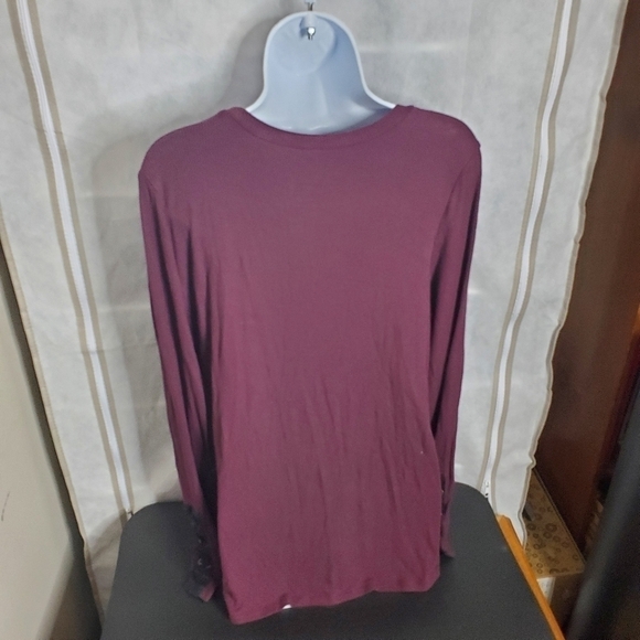 Torrid Women’s Super Soft Knits Solid Long Sleeved Tshirt Size 2 - Picture 3 of 5